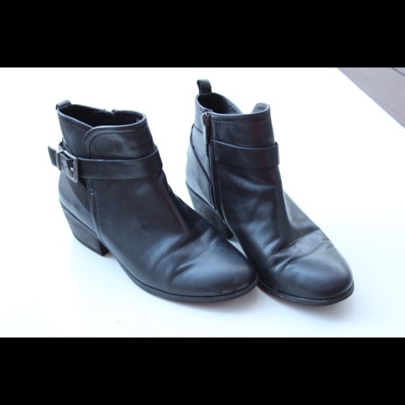 Vince Camuto ankle boots - Picture 12 of 12